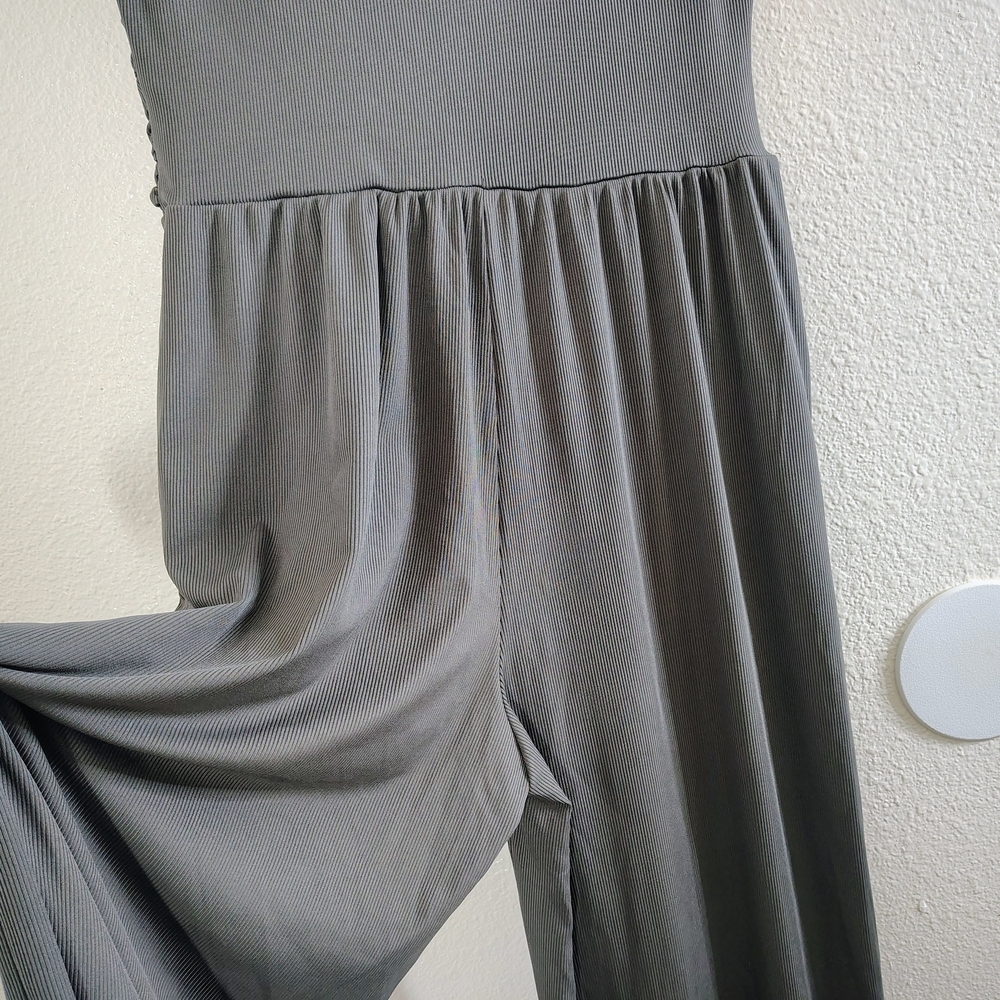YOZY Gray Ribbed V Neck Wide Leg Jumpsuit Pockets XL Relax Style NWT - Picture 11 of 14